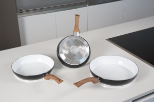 Sartenes titanio con tapa