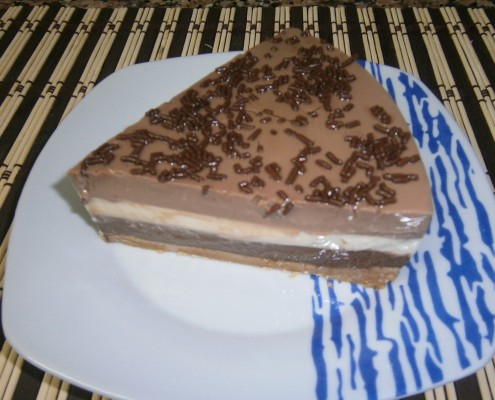 Tarta tres chocolates