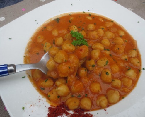 Garbanzos a la catalana