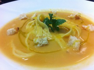 Sopa de verduras con Tagliatelle olla gm