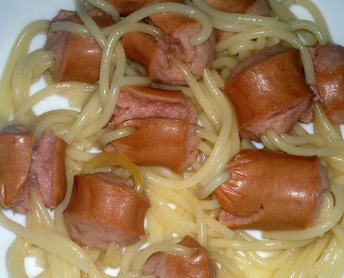 salchichas con pasta olla gm