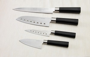 1 SET DE CUCHILLOS SANTOKU