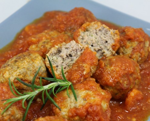 albóndigas en salsa de tomate olla gm