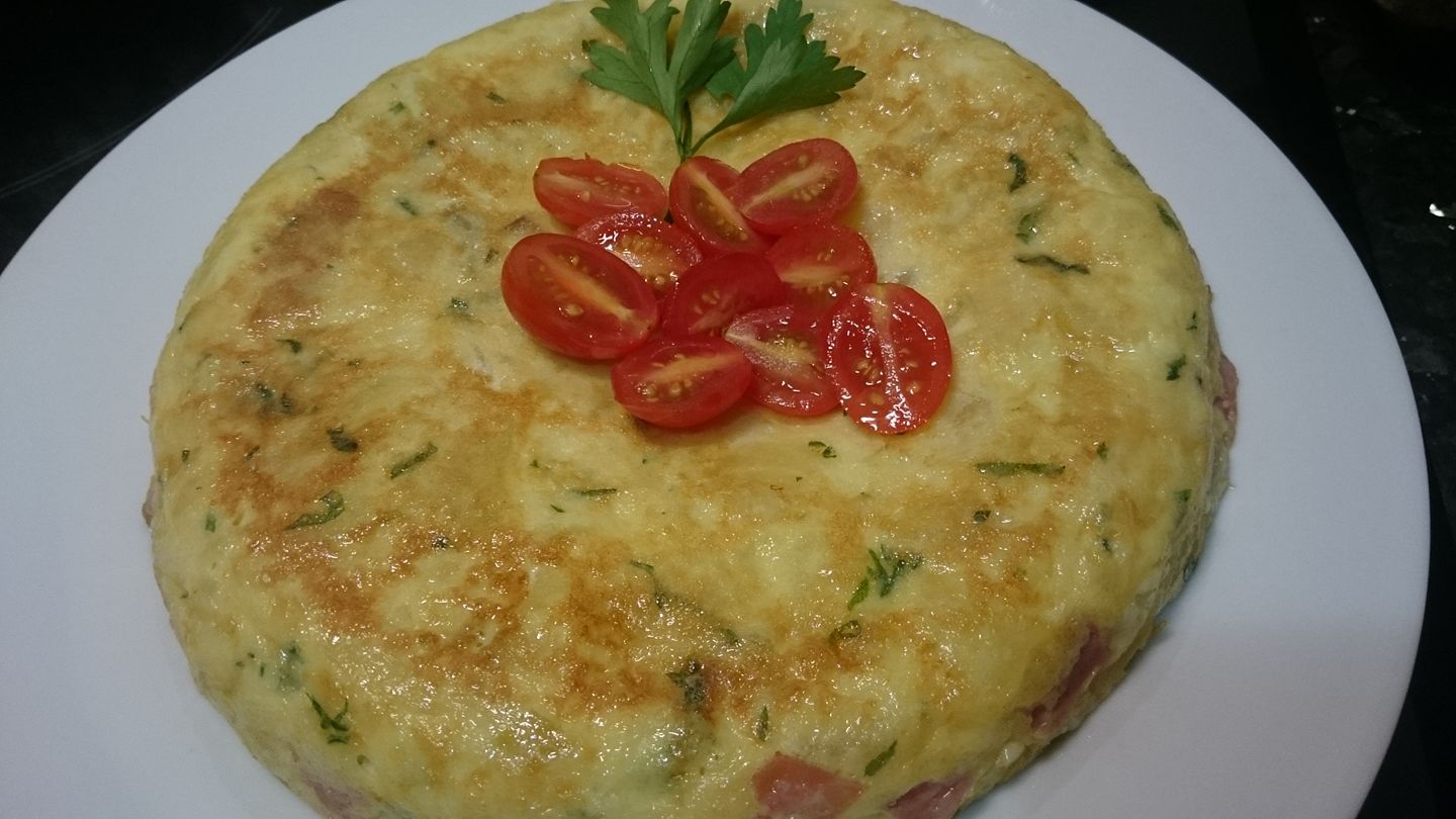 Tortilla de patatas con jamón y queso en Olla GM Ollas GM