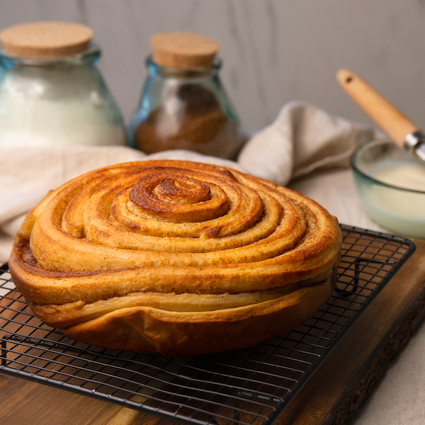 OllaGM_postre_cinamon_roll_gigante_RRSS